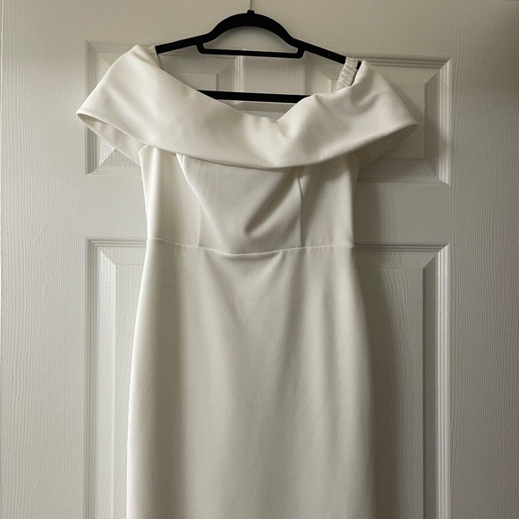 Off shoulder white cocktail dress - Picture 1 of 2